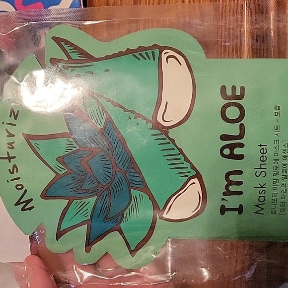 Miscellaneous make up/lotions - Picture 2 of 2